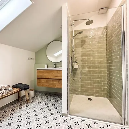 La Terrasse Du Sentier *