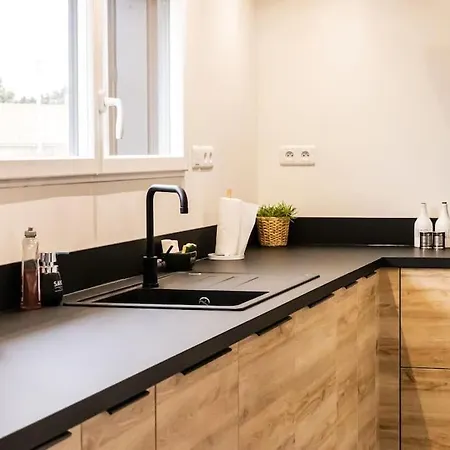 La Terrasse Du Sentier *